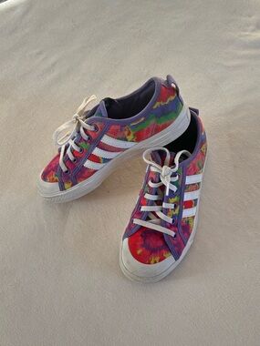adidas x The Simpsons Tie-Dye Low-Top Sneakers